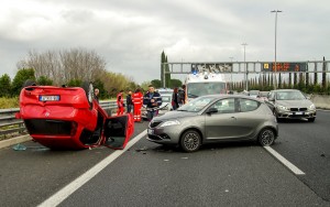 car-accident-2165210_1920